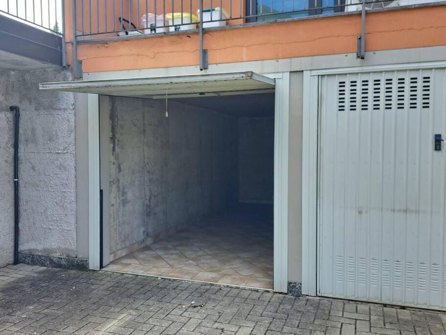 Comodo 20Min Da Mxp+Box Auto Marnate Kültér fotó